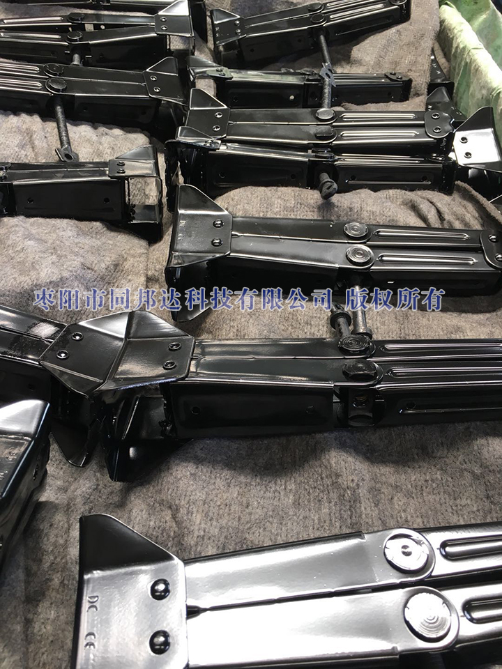 轎車(chē)隨車(chē)工具電泳